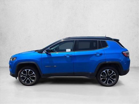 Used 2022 Jeep Compass Limited AWD/4WD image 9