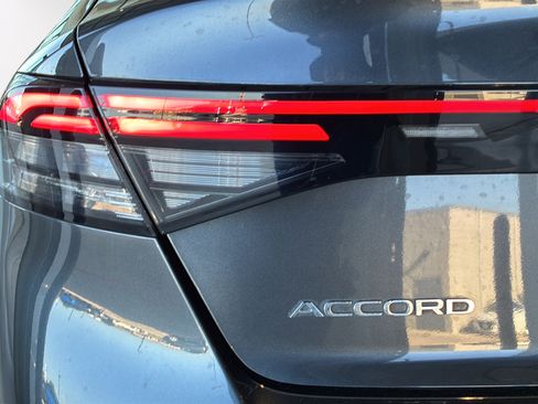 Used 2025 Honda Accord LX image 29
