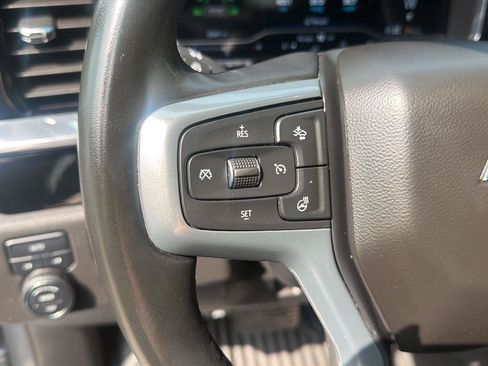 Used 2024 Chevrolet Silverado 1500 LT AWD/4WD image 18