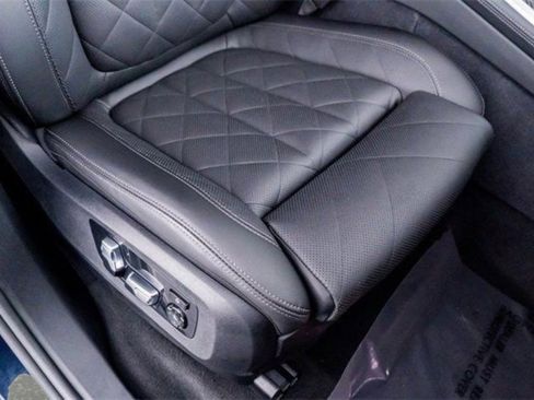 Used 2024 BMW X5 M60i w/ Climate Comfort Package image 31