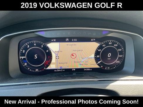 Used 2019 Volkswagen Golf R 4-Door AWD/4WD image 11