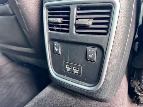 Used 2017 Dodge Charger SXT w/ AWD Plus Group image 28