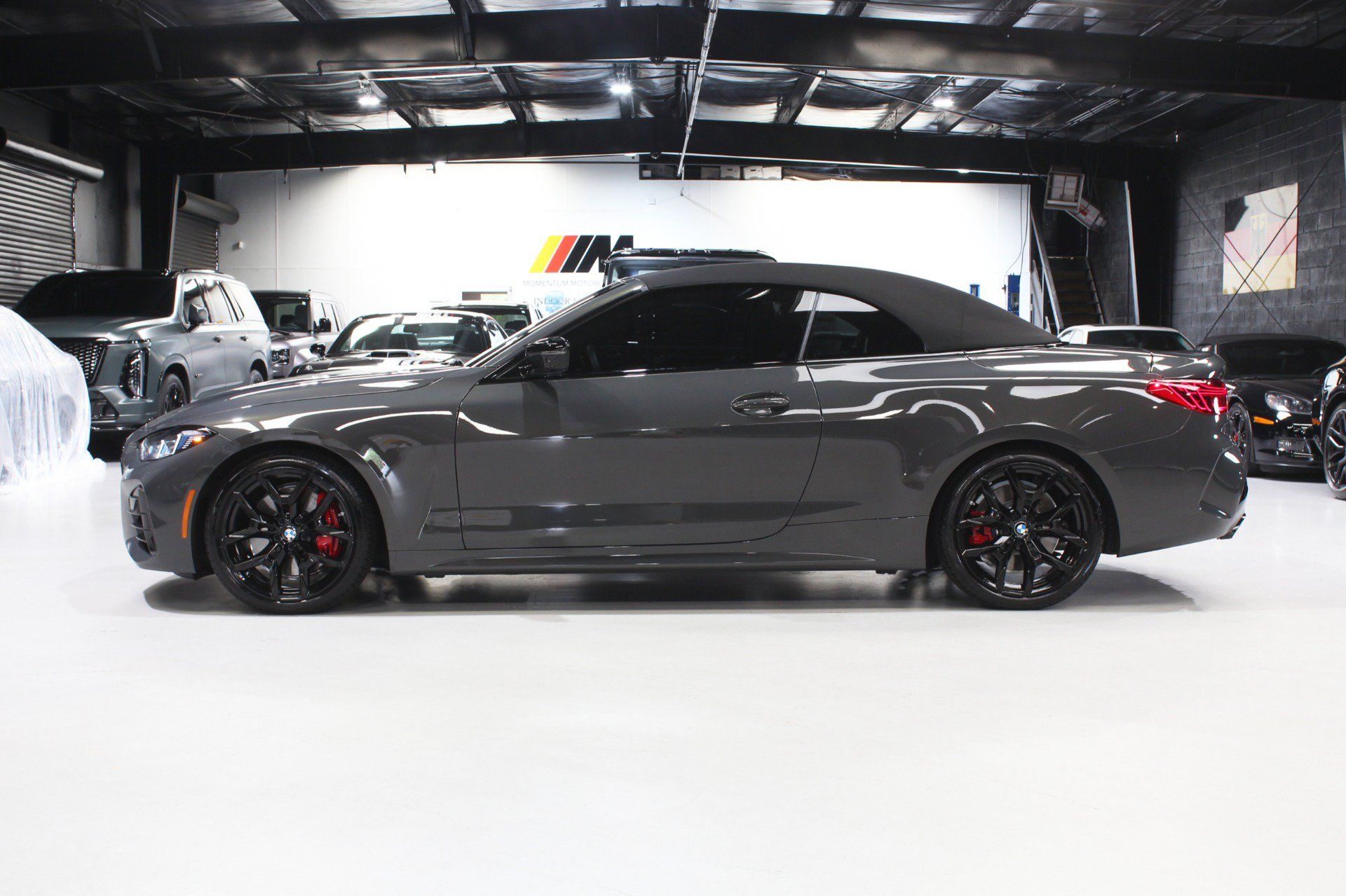 Used 2026 BMW M440i Convertible w/ Premium Package RWD image 4