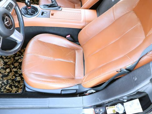 Used 2006 MAZDA MX-5 Miata Grand Touring w/ Suspension Pkg image 47