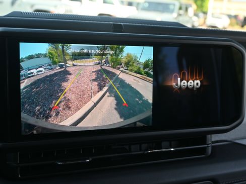 Used 2025 Jeep Wrangler Sahara w/ Safety Group image 14