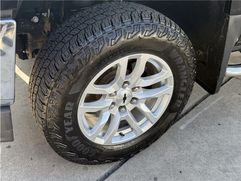 Used 2018 Chevrolet Silverado 1500 LT w/ All Star Edition RWD image 4