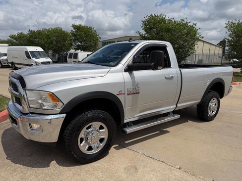 Used 2014 RAM 2500 SLT w/ Popular Equipment Group image 1
