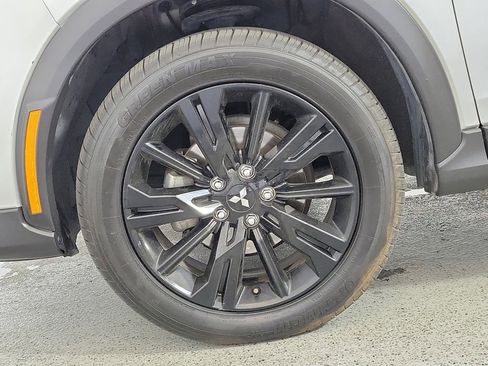 Used 2023 Mitsubishi Eclipse Cross LE AWD/4WD image 9