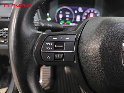 Used 2023 Honda Accord Sport image 12