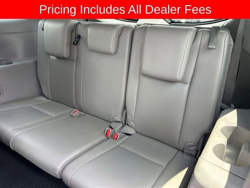 Used 2019 Toyota Highlander XLE FWD image 16
