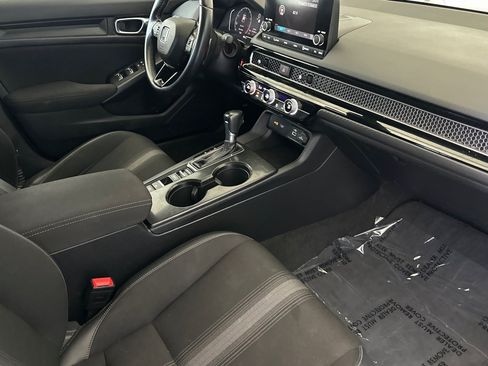 Used 2022 Honda Civic Sport image 32