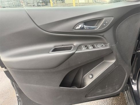 Used 2019 Chevrolet Equinox LT image 39