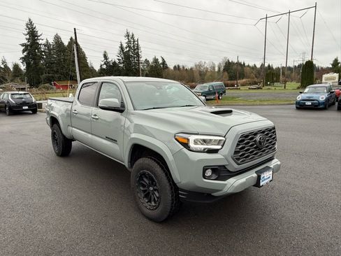 Used 2023 Toyota Tacoma TRD Sport image 7
