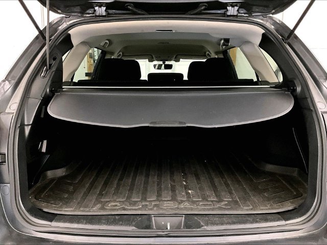 Used 2018 Subaru Outback 2.5i Premium AWD/4WD image 34