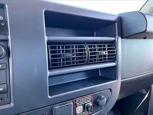 New 2025 Chevrolet Express 2500 w/ Enhanced Convenience Package RWD image 20