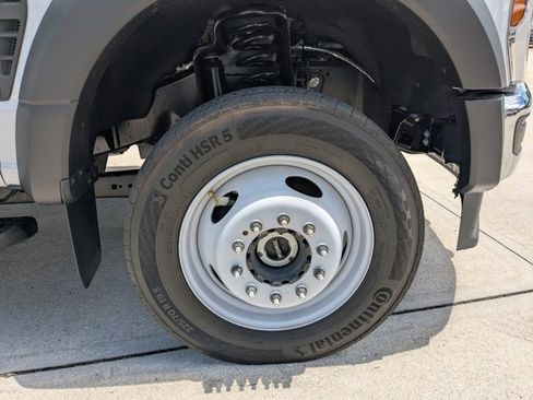 Used 2024 Ford F550 4x4 Regular Cab Super Duty image 12