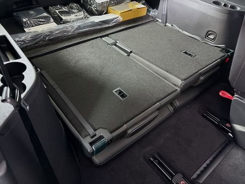 New 2026 Volkswagen Atlas SEL Premium R-Line image 28