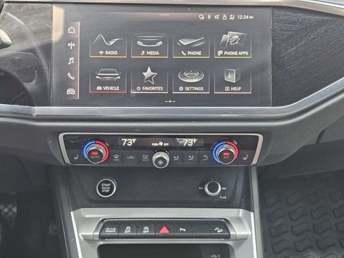 Used 2022 Audi Q3 2.0T Premium Plus w/ Premium Plus Package AWD/4WD image 17