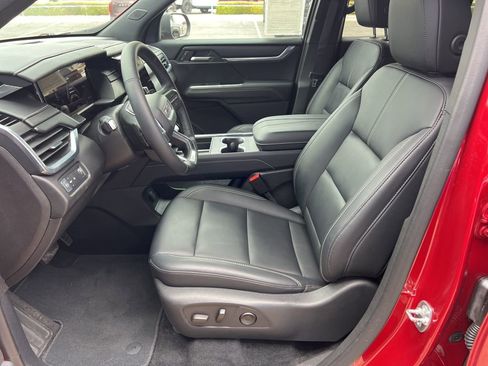 Used 2024 GMC Acadia Elevation w/ Trailering Package image 9