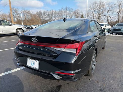 Used 2023 Hyundai Elantra Limited image 5