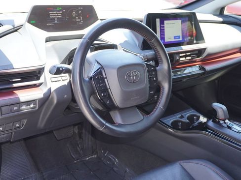 Used 2023 Toyota Prius Prime FWD image 12
