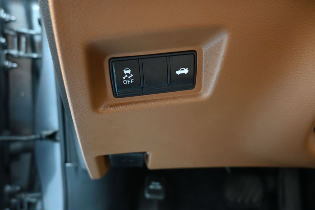 Used 2024 INFINITI Q50 Luxe w/ Cargo Package RWD image 13
