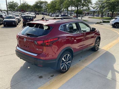 Used 2017 Nissan Rogue Sport SL w/ SL Premium Package AWD/4WD image 3