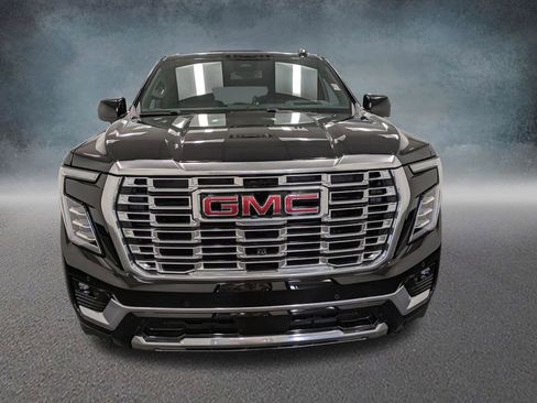 Used 2026 GMC Yukon XL Denali w/ Sun & Power Step Package AWD/4WD image 2