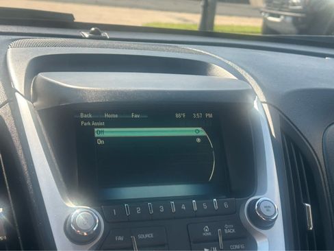 Used 2017 Chevrolet Equinox Premier w/ Enhanced Convenience Package FWD image 33