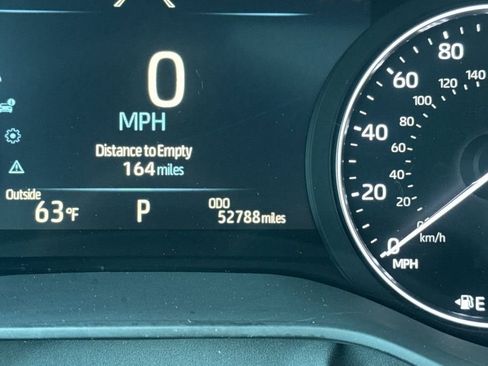 Used 2022 Toyota Sienna Platinum w/ Outdoor Package (TMS) image 25