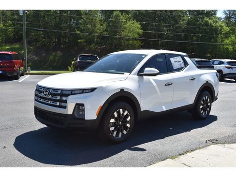 New 2025 Hyundai Santa Cruz SE image 1
