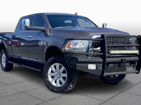 Used 2018 RAM 2500 Longhorn image 3