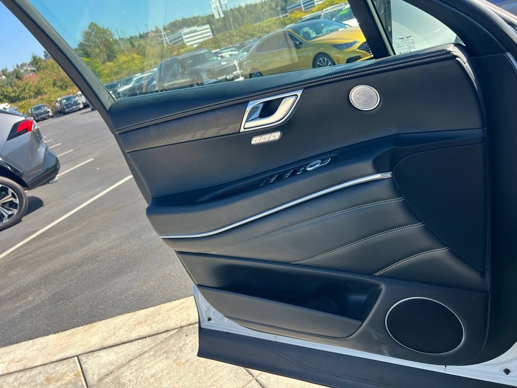 Used 2024 Genesis GV80 2.5T AWD/4WD image 18