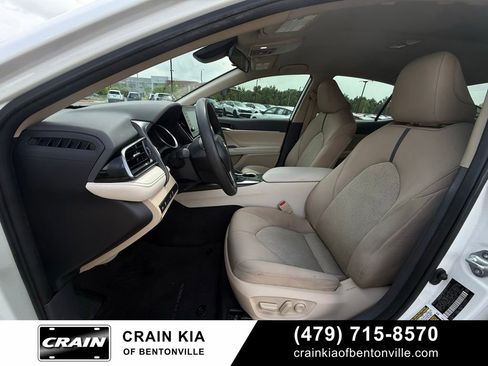 Used 2023 Toyota Camry LE FWD image 21