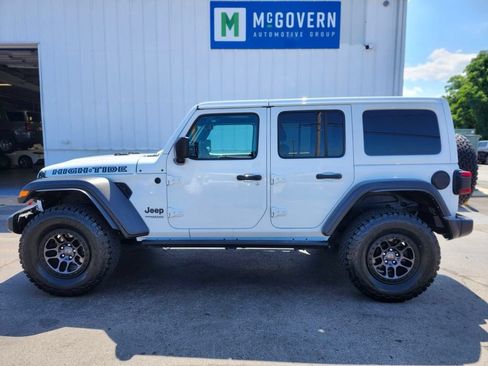 Used 2022 Jeep Wrangler Unlimited Sport AWD/4WD image 2