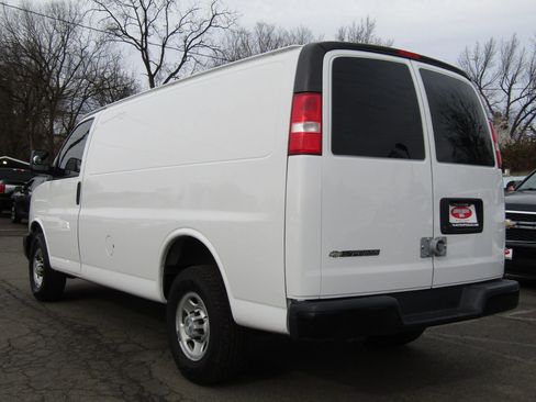 Used 2019 Chevrolet Express 2500 2500 Cargo Van 135 w/ Driver Convenience Package image 5
