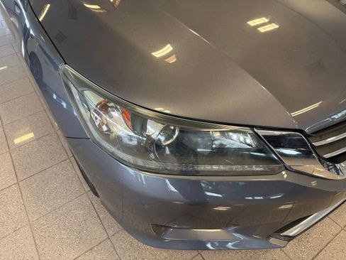 Used 2015 Honda Accord Sport image 9