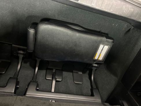 Used 2019 Toyota Sienna SE Premium image 33