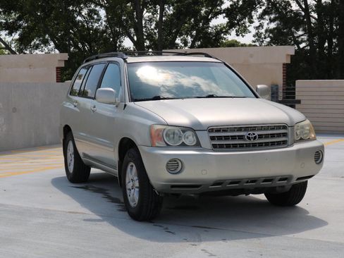 Used 2002 Toyota Highlander 2WD V6 image 12