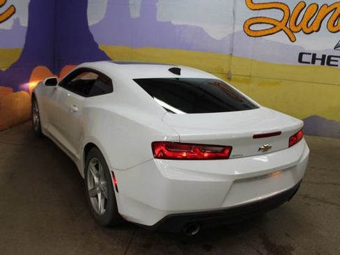 Used 2017 Chevrolet Camaro LT RWD image 6