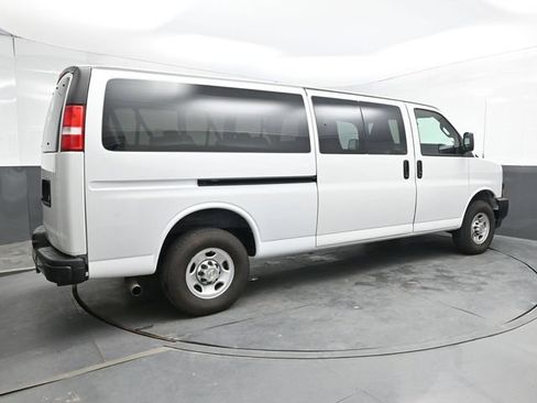 Used 2024 Chevrolet Express 3500 LS RWD image 8