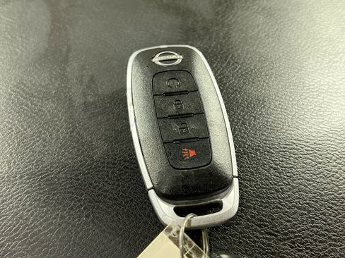 Used 2023 Nissan Kicks SV image 27