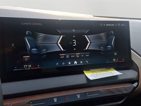 Certified 2025 BMW X3 xDrive30i w/ Convenience Package image 16