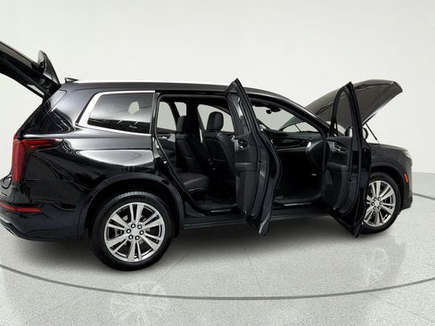 Certified 2023 Cadillac XT6 Premium Luxury w/ LPO, Floor Liner Package AWD/4WD image 13