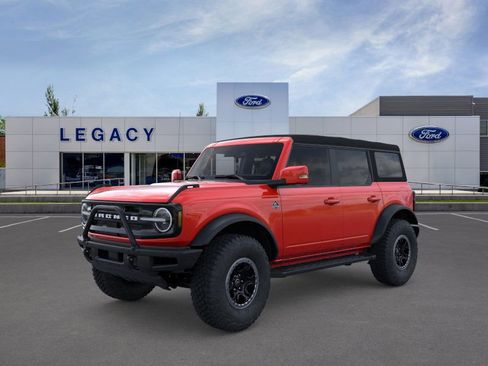 New 2024 Ford Bronco Outer Banks w/ Sasquatch Package AWD/4WD image 1