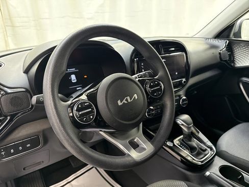 Used 2023 Kia Soul S image 26