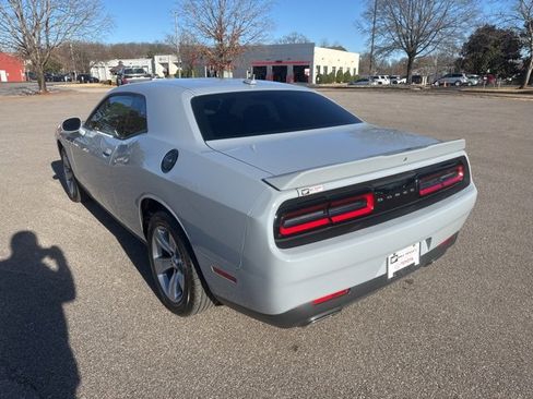 Used 2020 Dodge Challenger SXT image 3