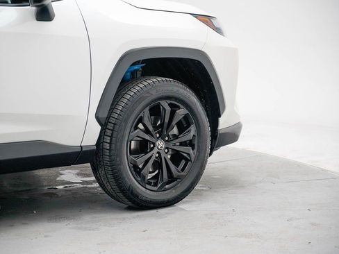 Used 2022 Toyota RAV4 XSE image 11