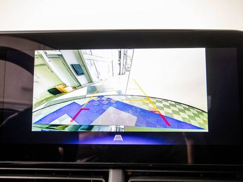 Used 2025 Chevrolet Trax LT FWD image 22