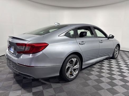 Used 2018 Honda Accord EX-L image 8